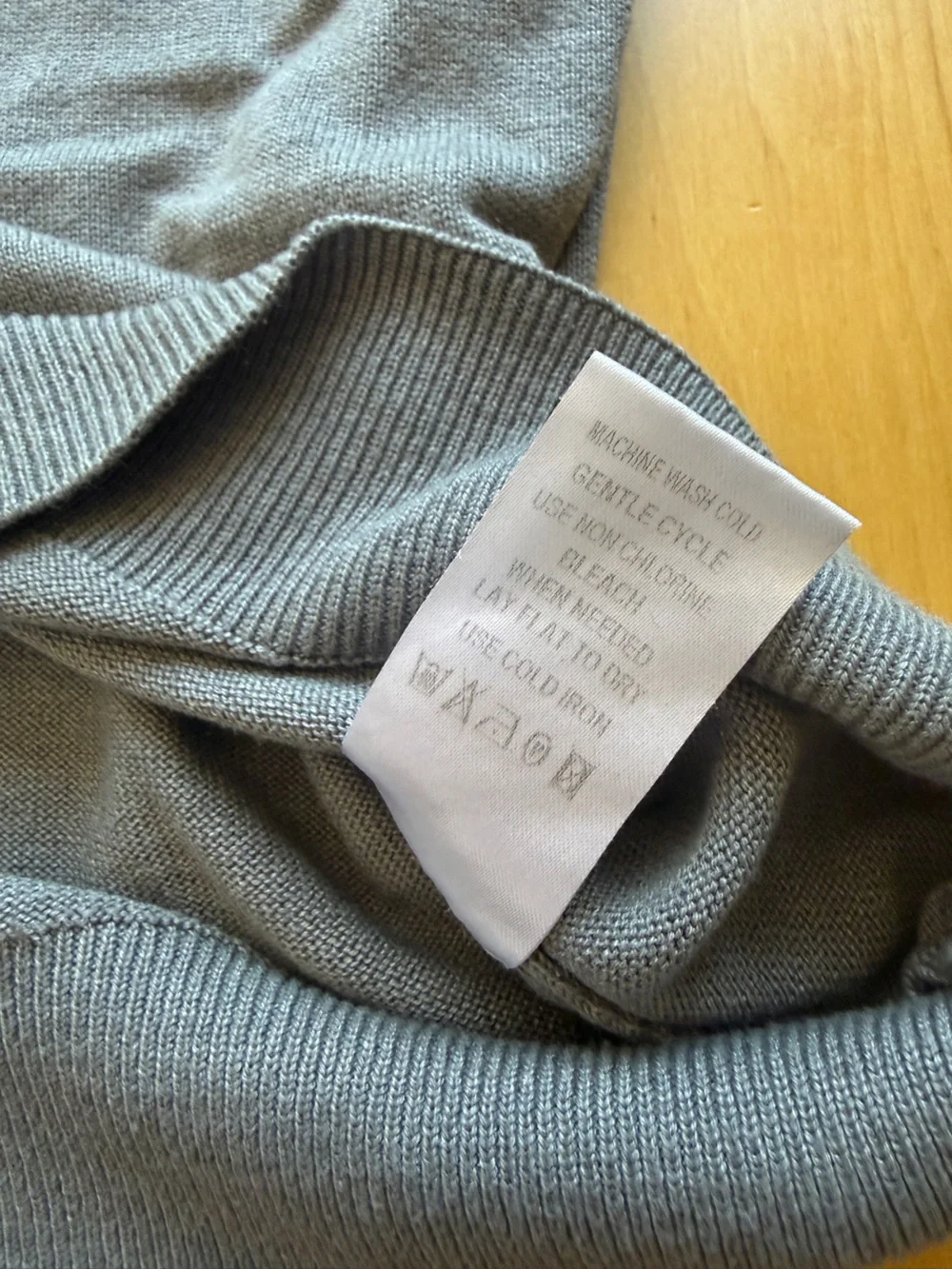 Luciano Visconti 100% Merino Wool V Neck Sweater Gray Men’s XL Lightweight